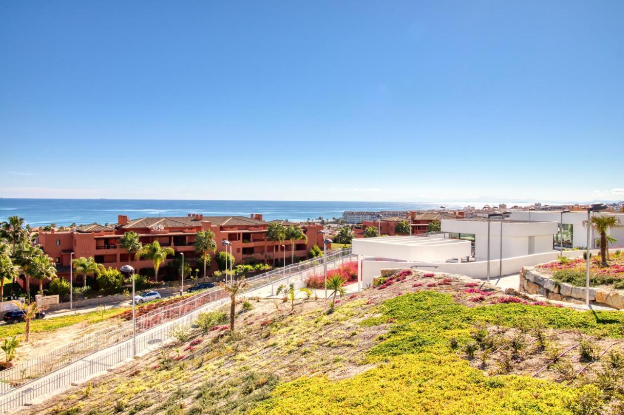 Newly Constructed 2 Bed Apartment With Sea Views Casares Kültér fotó