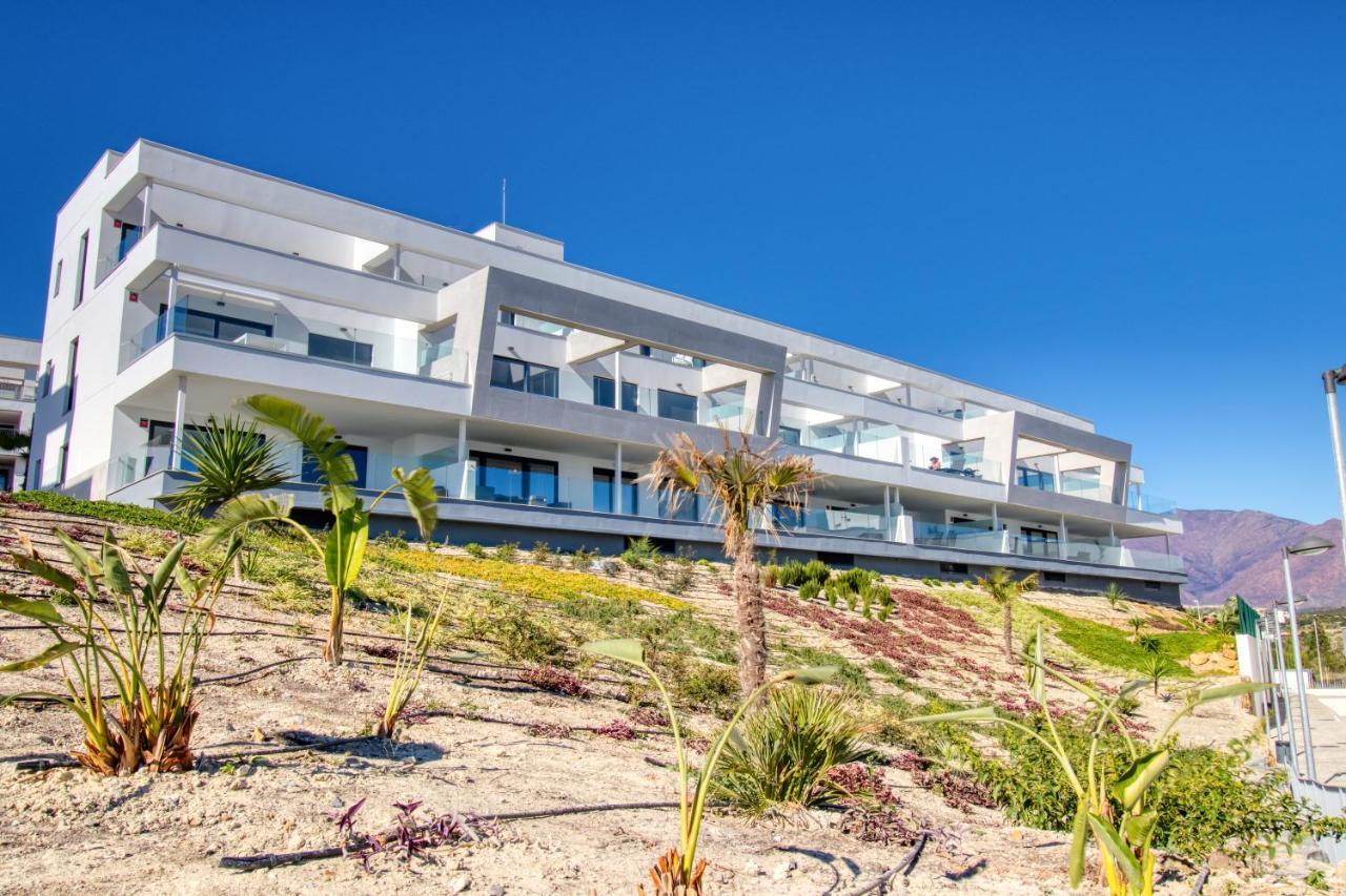 Newly Constructed 2 Bed Apartment With Sea Views Casares Kültér fotó